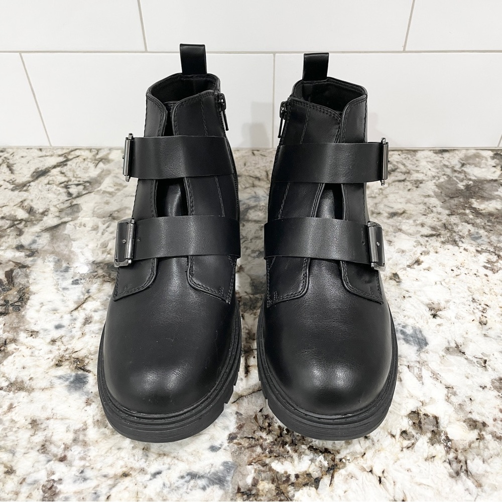 9, 9.5 SO Black with silver buckle faux leather ankle combat booties - Picture 2 of 11